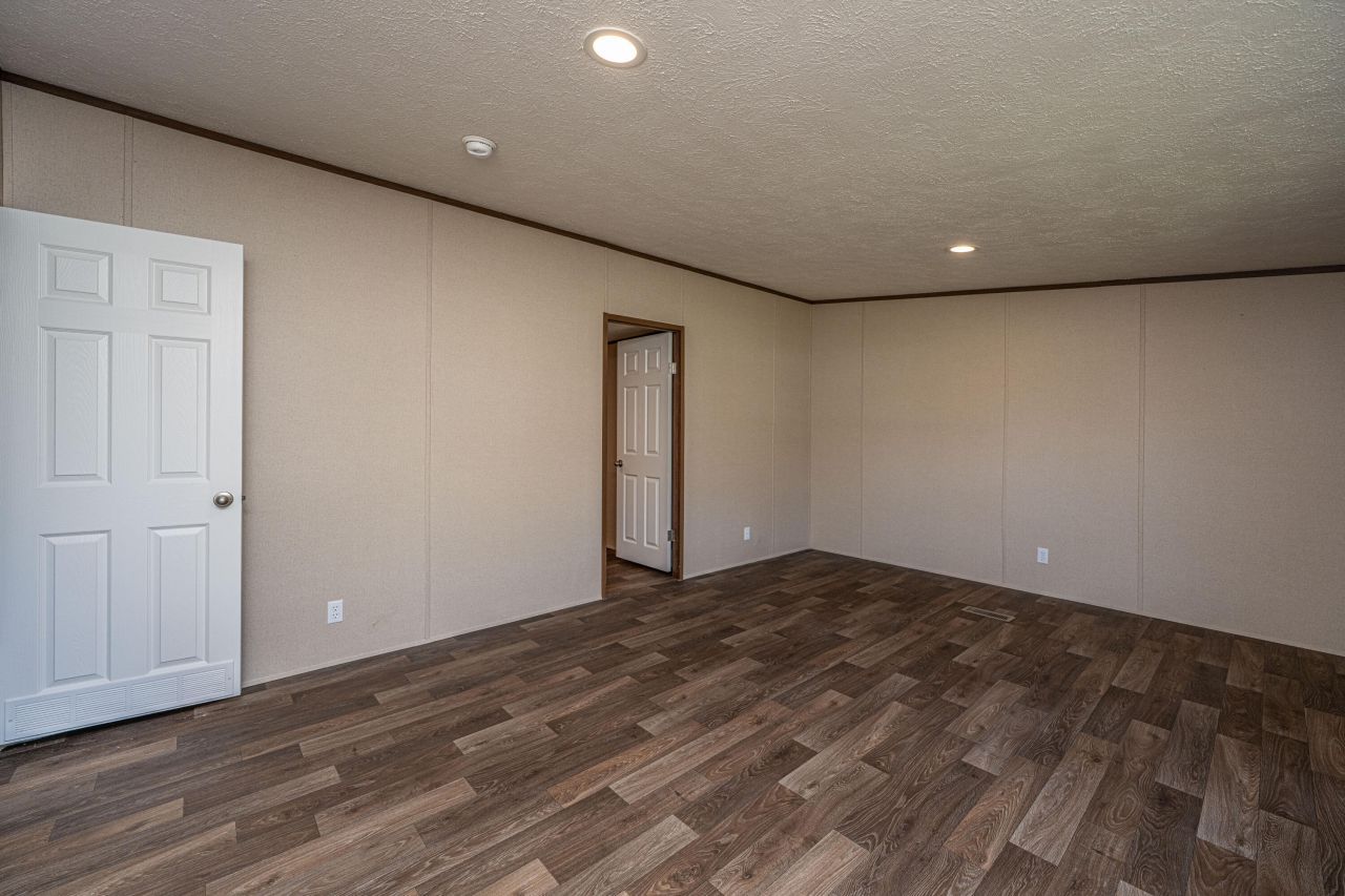 170 Church Road Photo 12