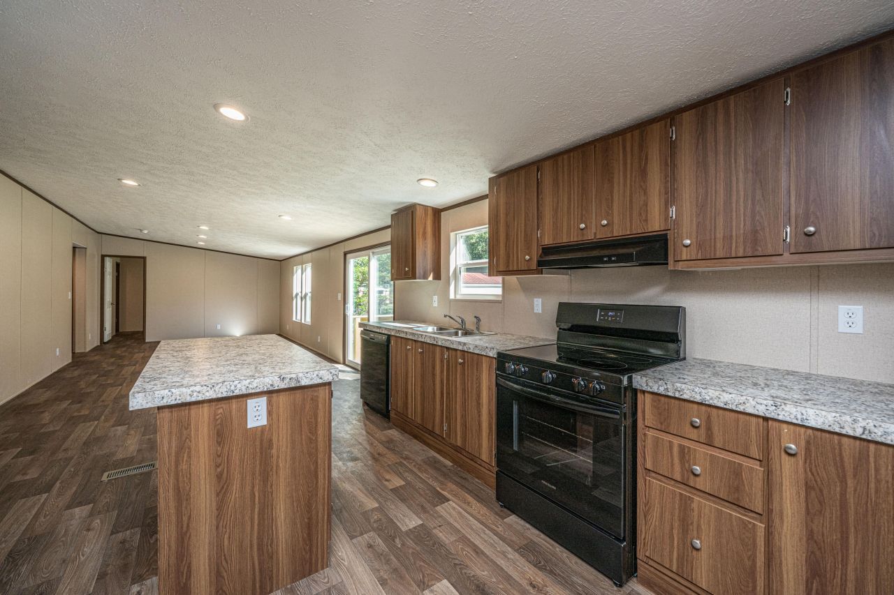 170 Church Road Photo 8