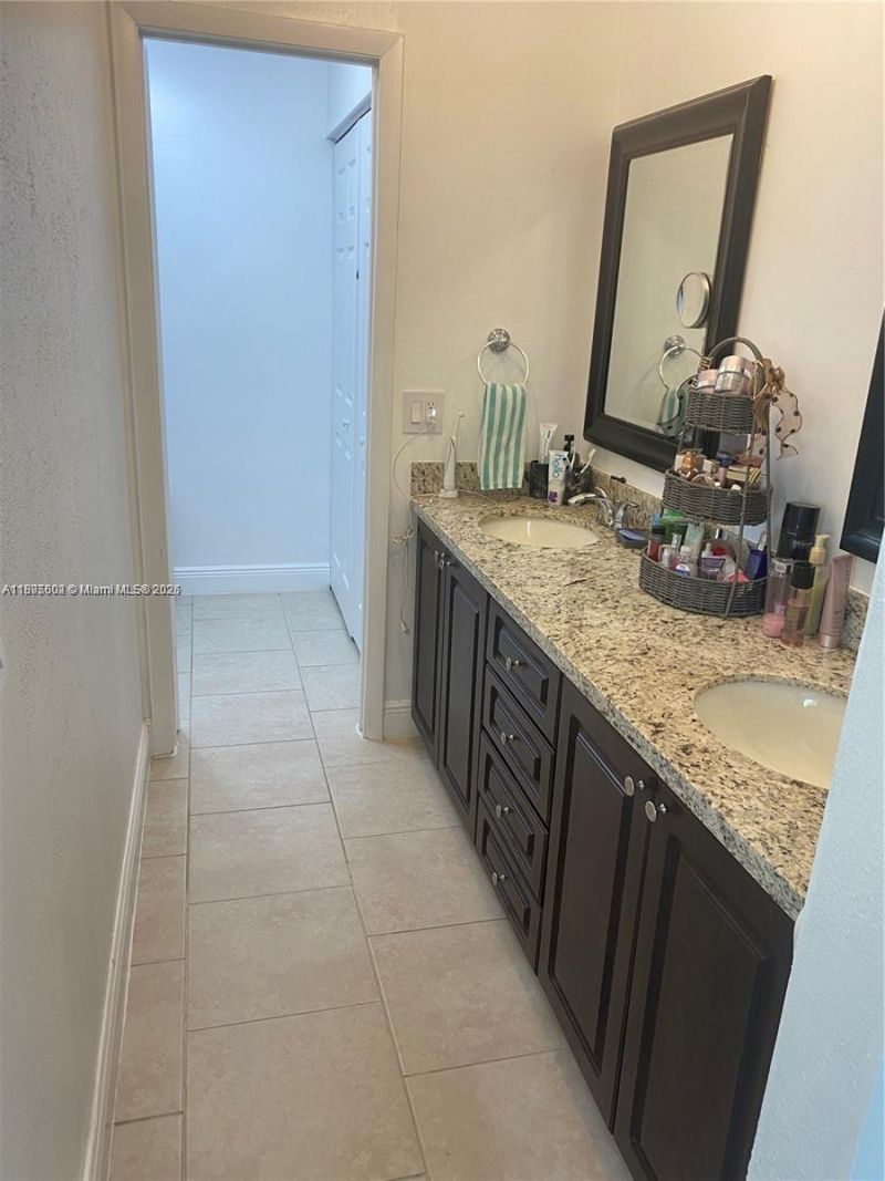 13208 SW 10th Ln, Miami, FL 33184 Photo