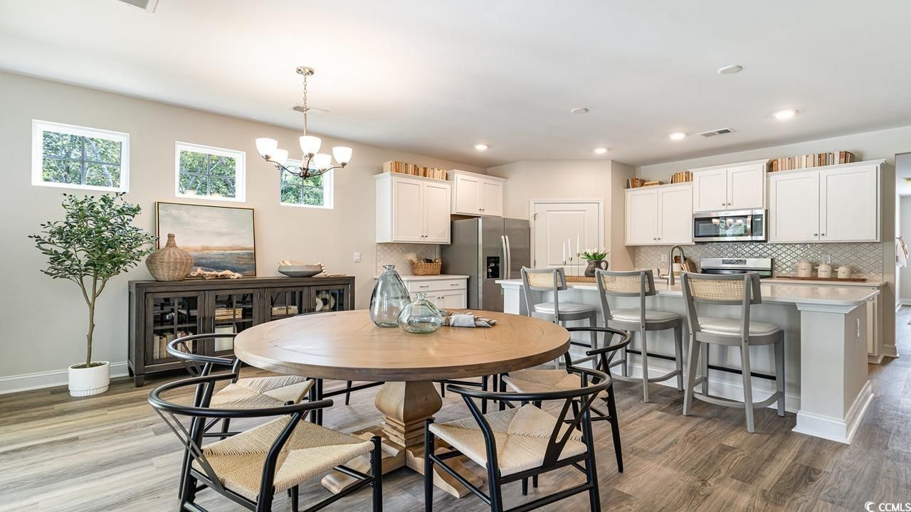 190 Bantry Ln. Photo 6