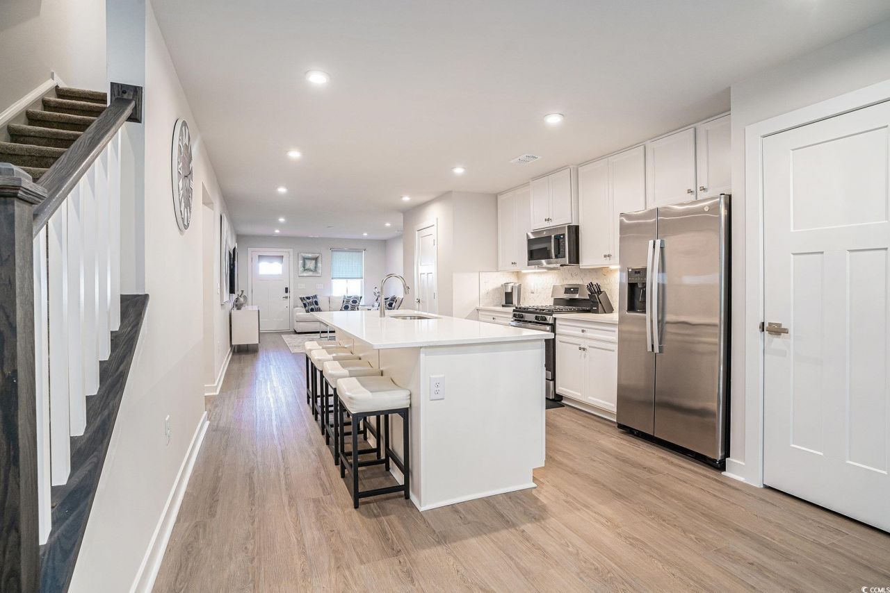 2377 Elowen Ln. Photo 6