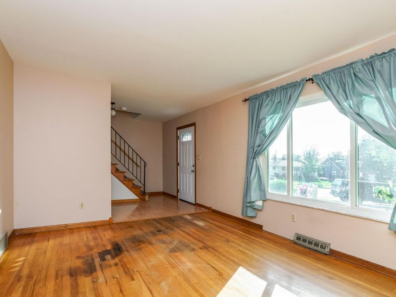 1084 Northfield Place S, Reynoldsburg, OH 43068 Photo 5