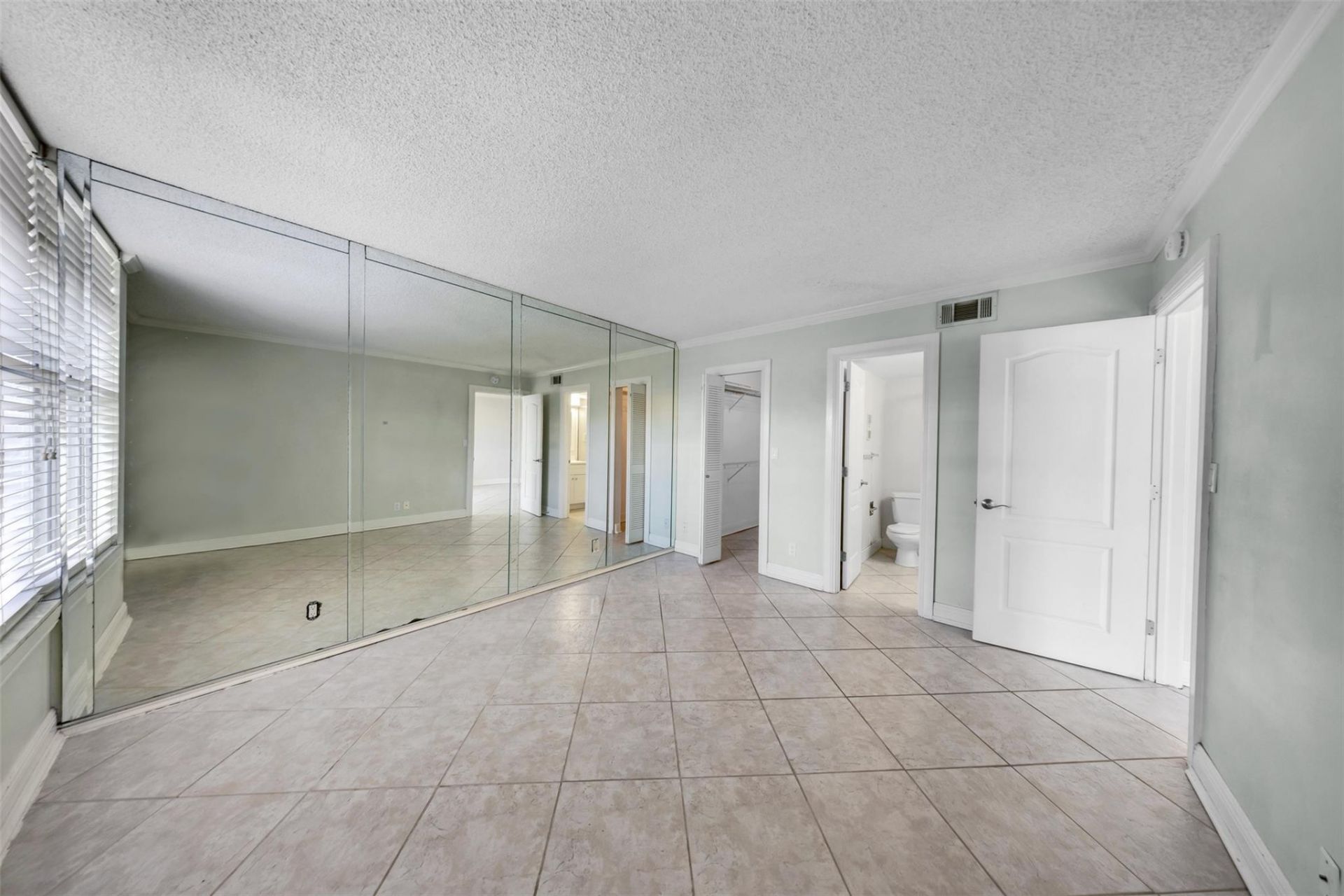 1391 S Ocean Boulevard, Unit 109, Pompano Beach, FL 33062 Photo