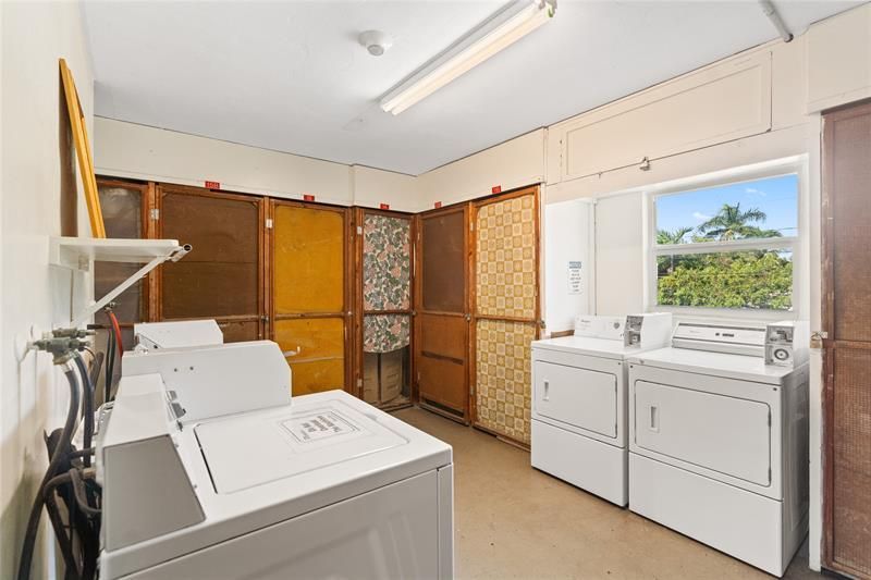 161 NE 10th Avenue, Unit 3B, Hallandale Beach, FL 33009 Photo