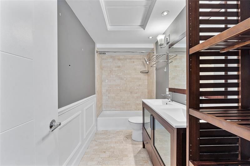 133 N Pompano Beach Boulevard, Unit PH-6, Pompano Beach, FL 33062 Photo