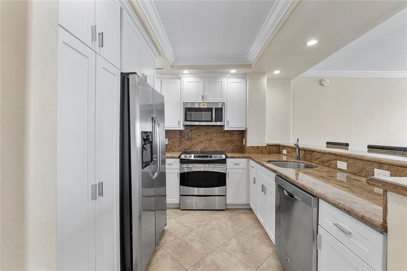 133 N Pompano Beach Boulevard, Unit PH-6, Pompano Beach, FL 33062 Photo