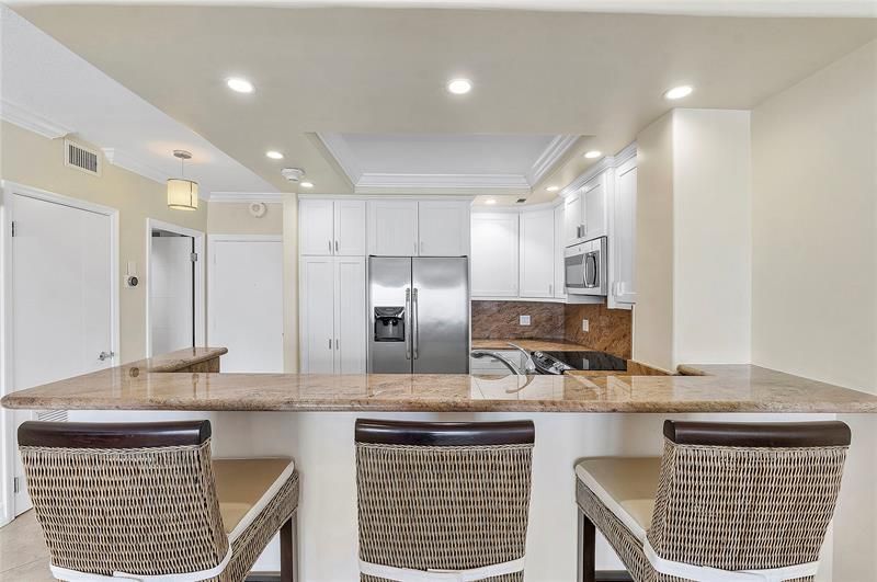 133 N Pompano Beach Boulevard, Unit PH-6, Pompano Beach, FL 33062 Photo