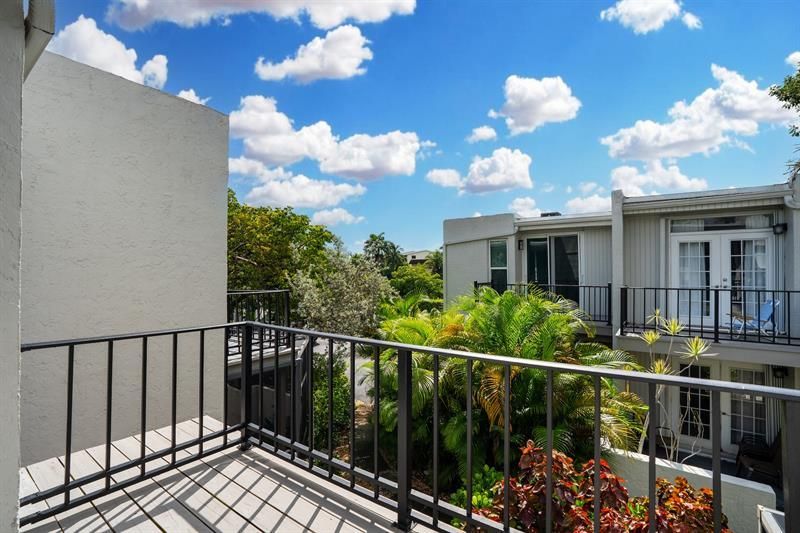 658 Kensington Place, Unit 11B, Wilton Manors, FL 33305 Photo