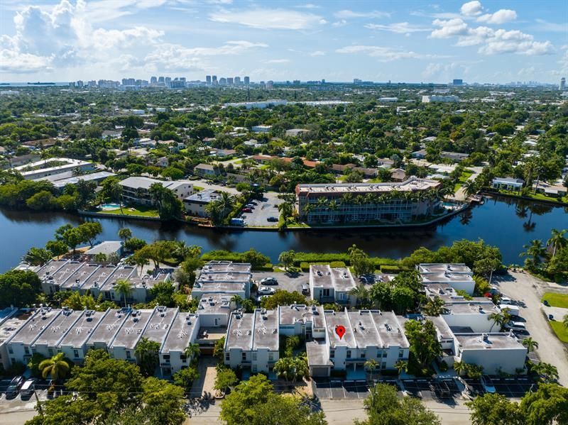 658 Kensington Place, Unit 11B, Wilton Manors, FL 33305 Photo