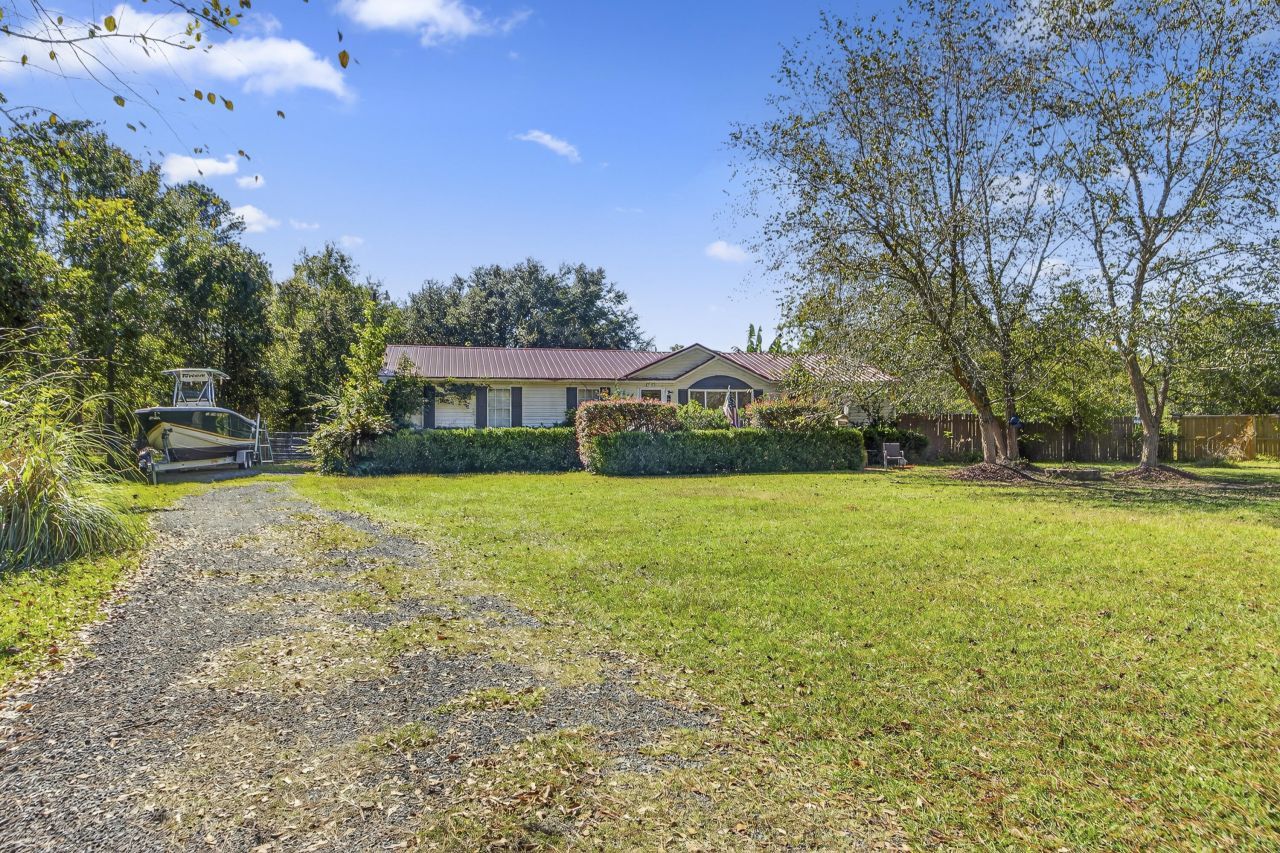 1165 Thomas Walters Road Photo 4