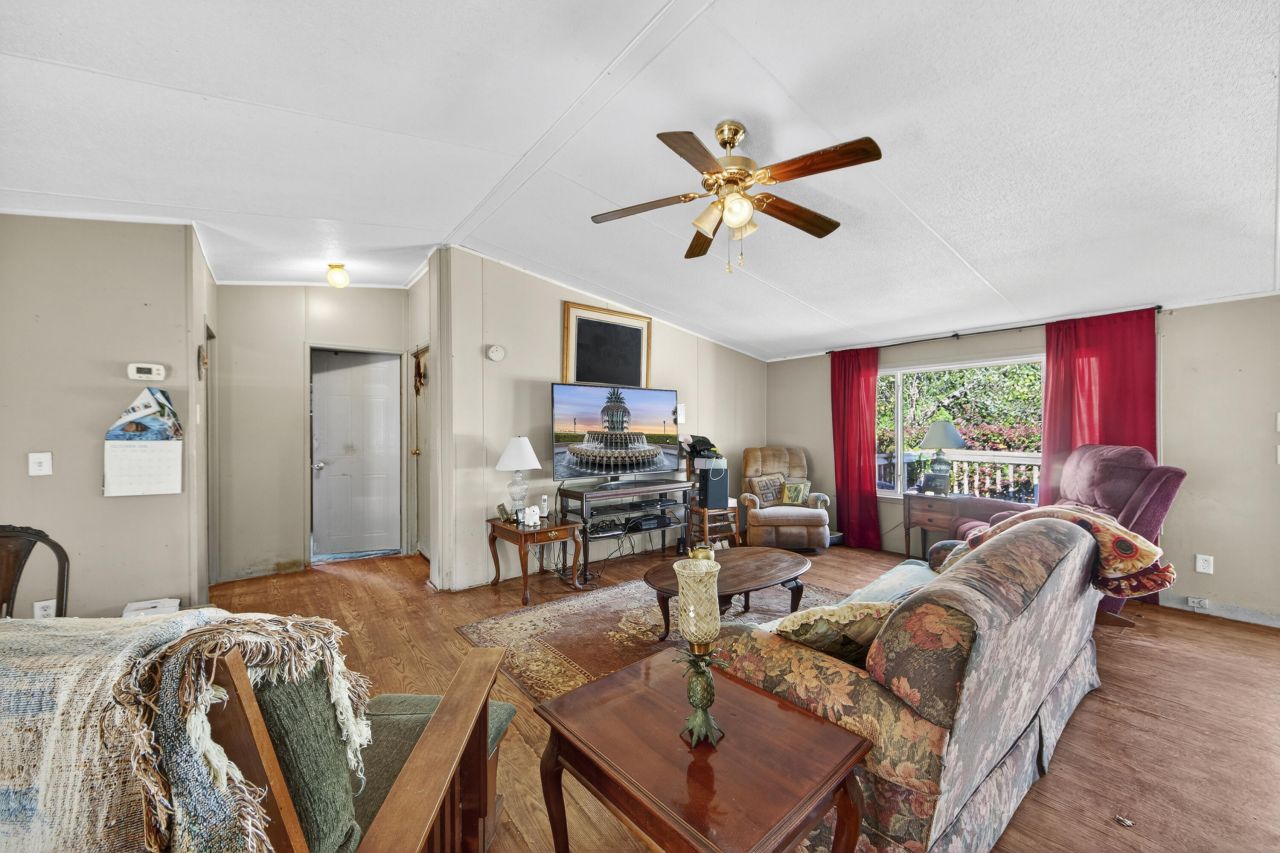 1165 Thomas Walters Road Photo 9