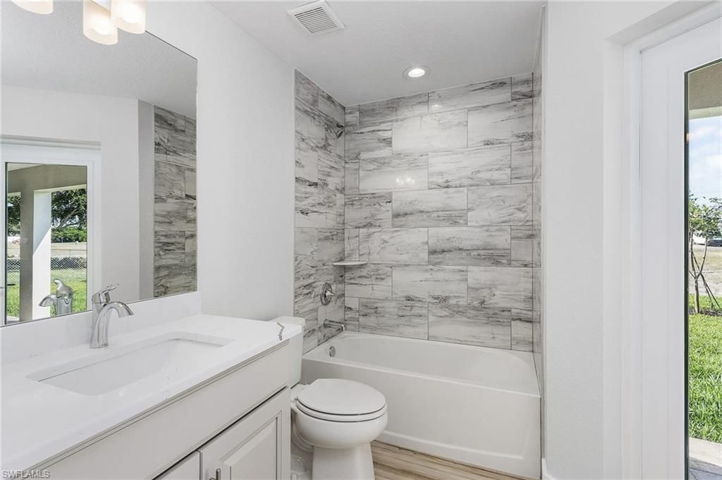 106 SW 33rd Pl, Cape Coral, FL 33991 Photo