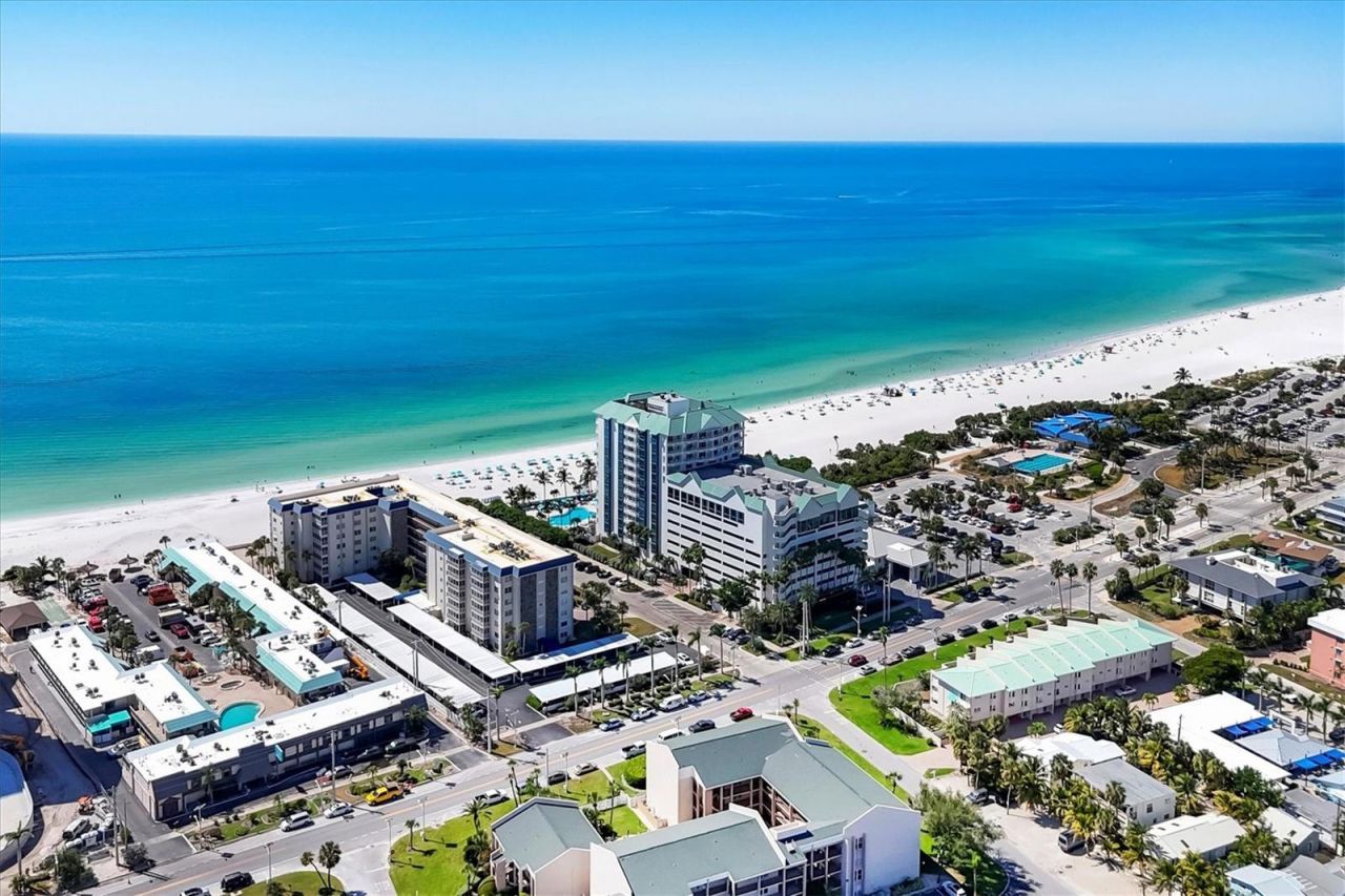 800 Benjamin Franklin Drive, Unit 607, Sarasota, FL 34236 Photo