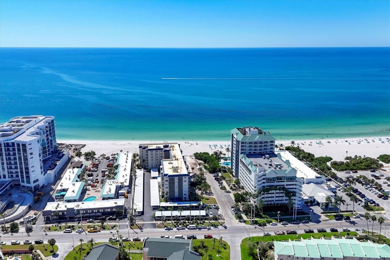 800 Benjamin Franklin Drive, Unit 607, Sarasota, FL 34236 Photo