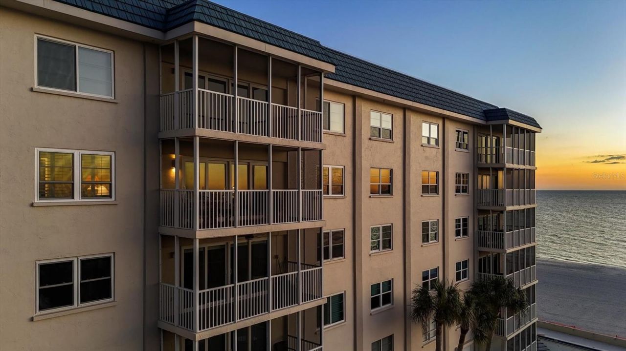 800 Benjamin Franklin Drive, Unit 607, Sarasota, FL 34236 Photo