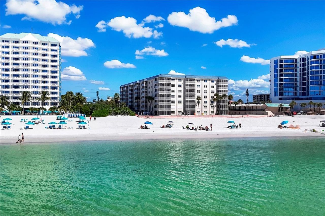 800 Benjamin Franklin Drive, Unit 607, Sarasota, FL 34236 Photo