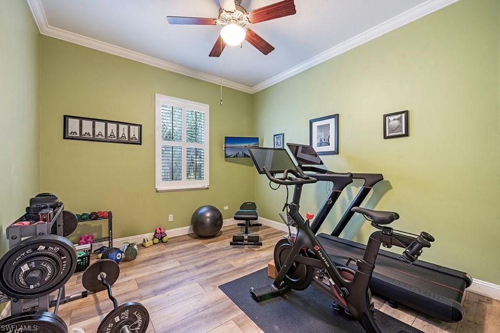 5070 Palmetto Woods Dr, Naples, FL 34119 Photo