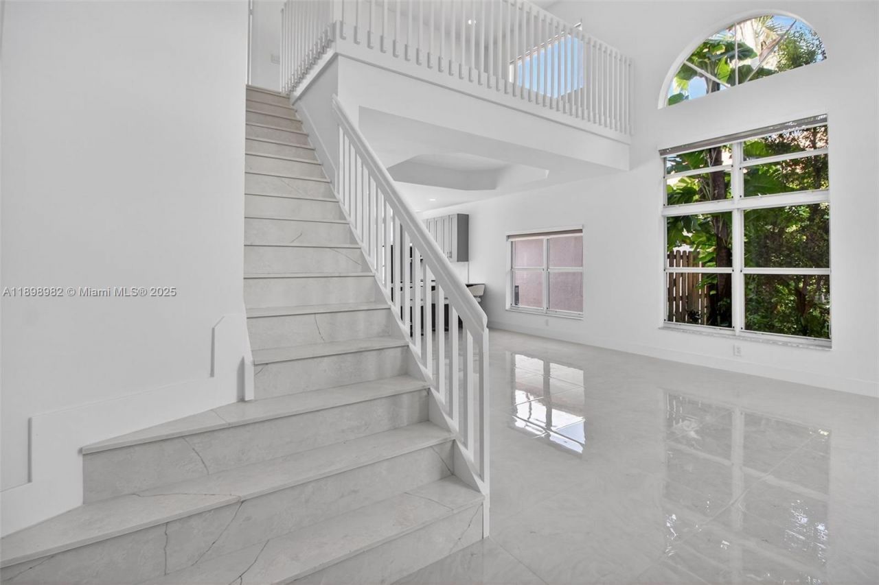 11244 NW 58th Ter, Doral, FL 33178 Photo