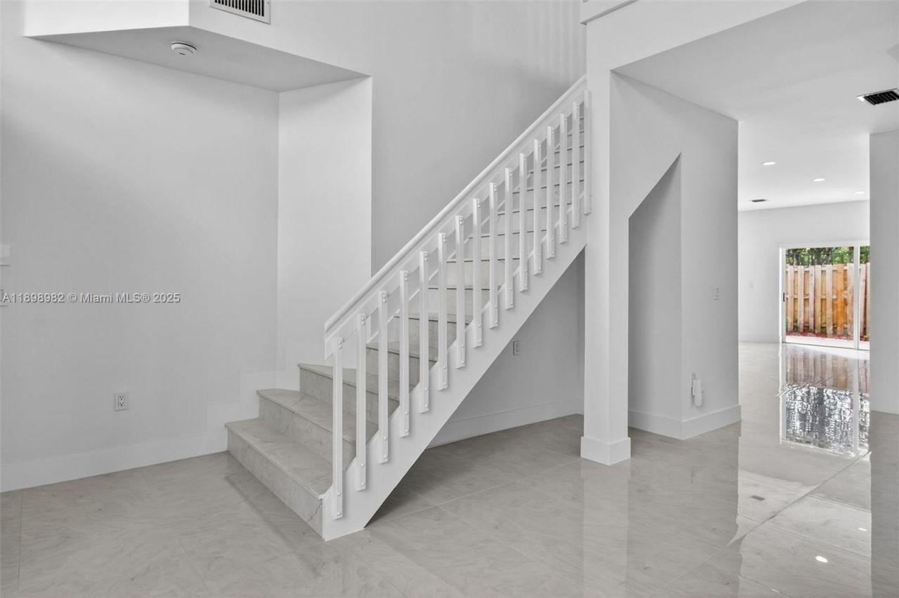 11244 NW 58th Ter, Doral, FL 33178 Photo