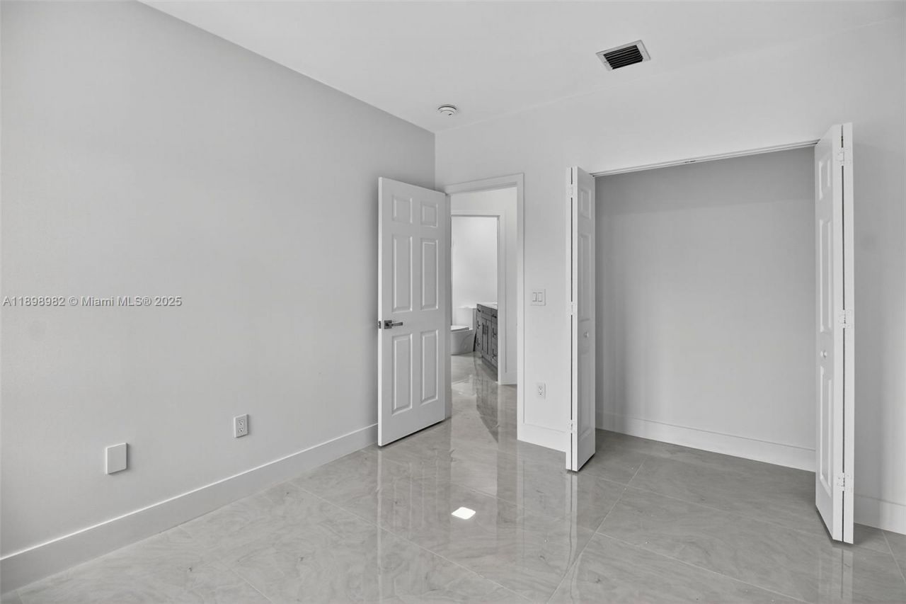 11244 NW 58th Ter, Doral, FL 33178 Photo