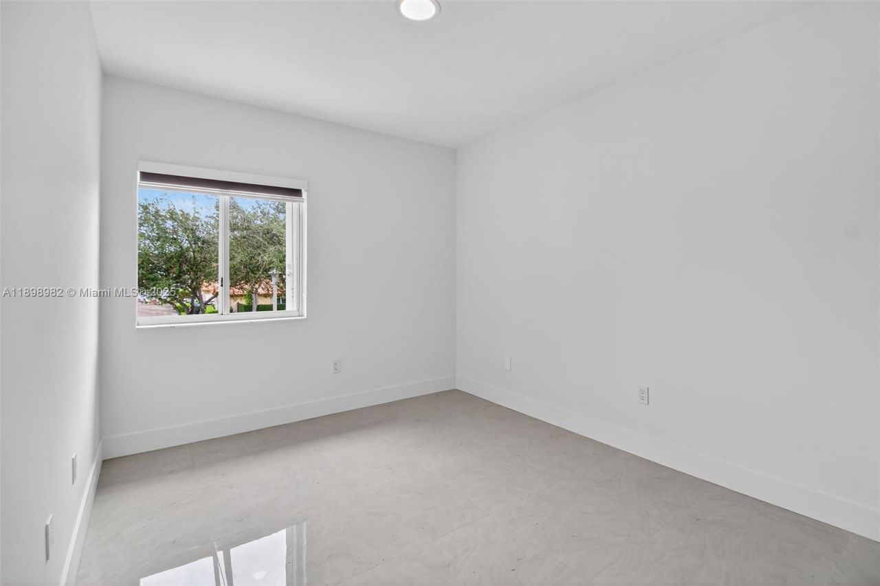 11244 NW 58th Ter, Doral, FL 33178 Photo