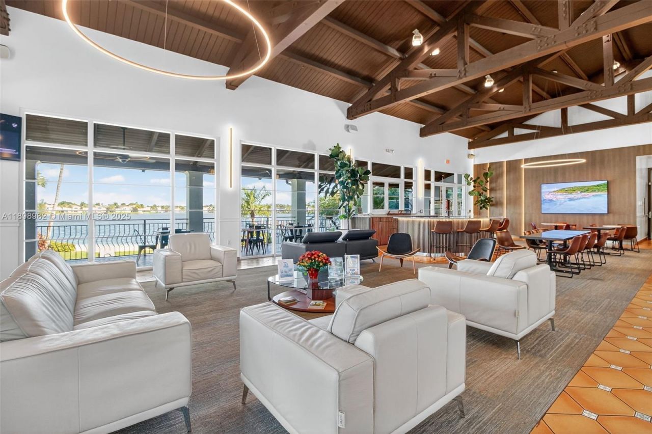 11244 NW 58th Ter, Doral, FL 33178 Photo