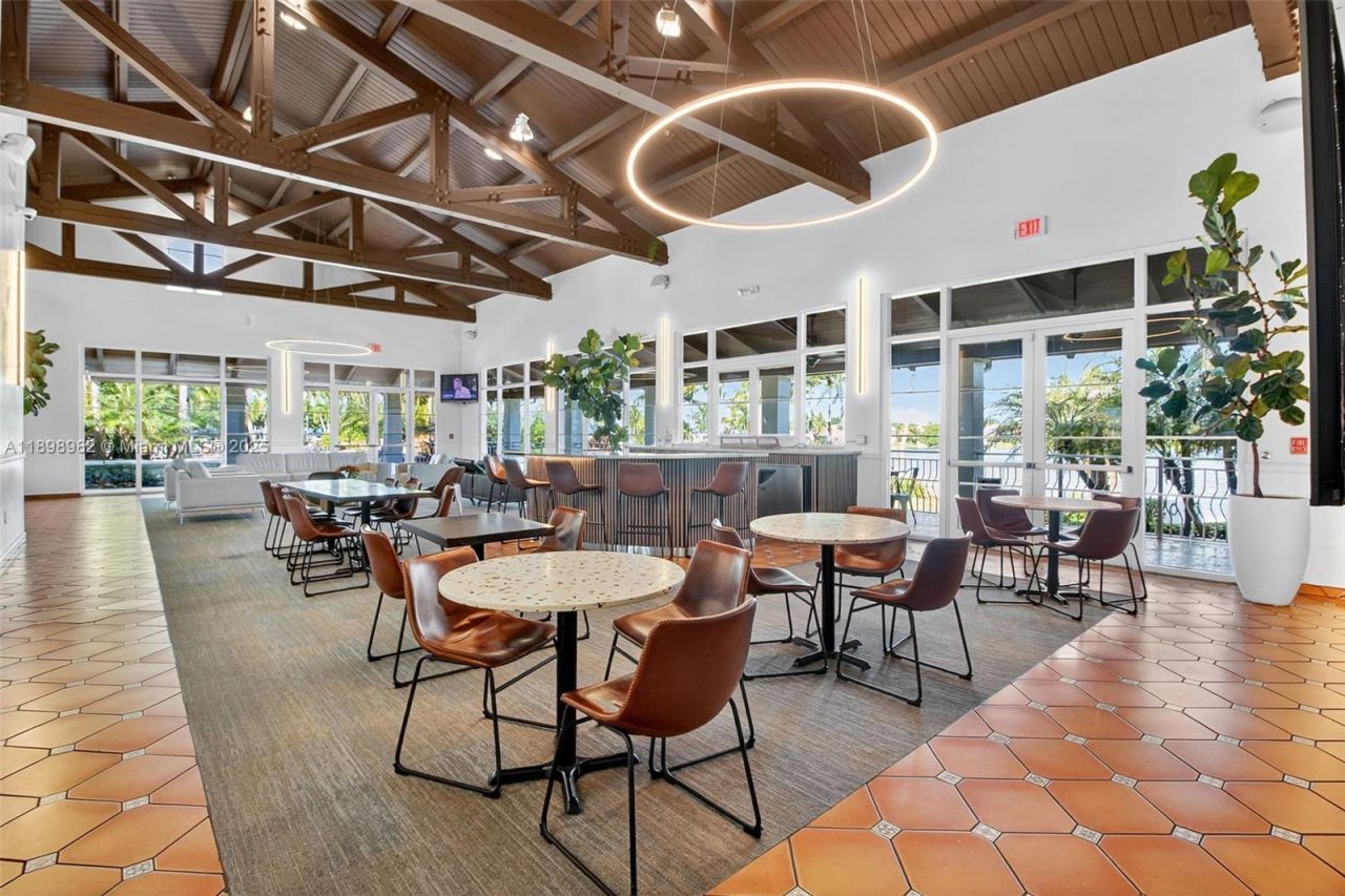 11244 NW 58th Ter, Doral, FL 33178 Photo