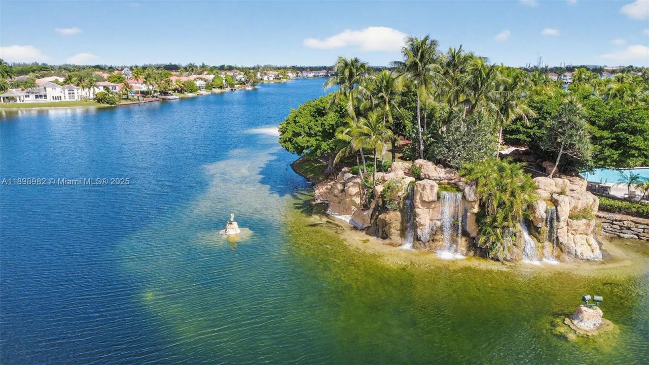 11244 NW 58th Ter, Doral, FL 33178 Photo