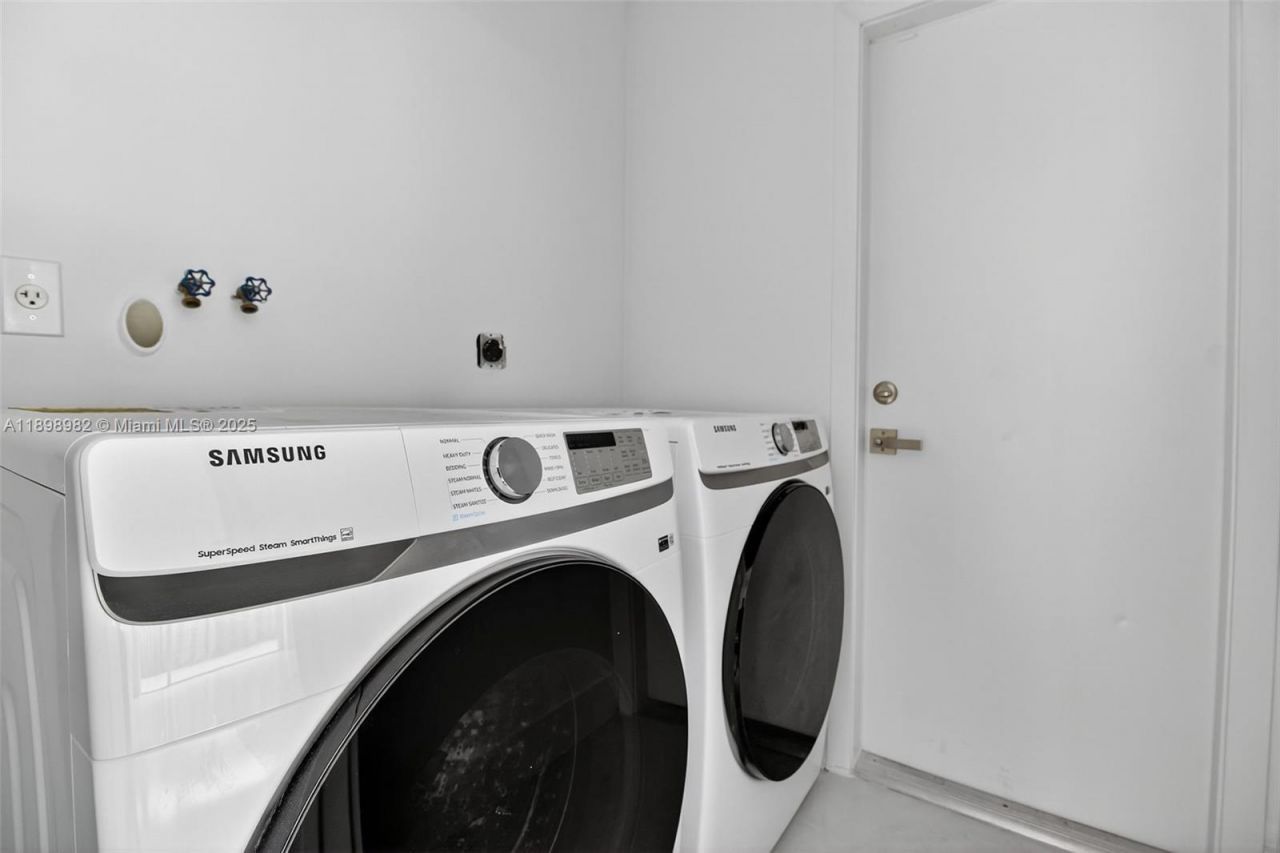 11244 NW 58th Ter, Doral, FL 33178 Photo