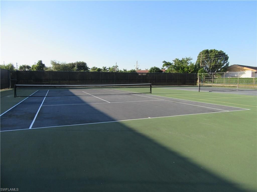 600 Neapolitan Way, Unit 211, Naples, FL 34103 Photo