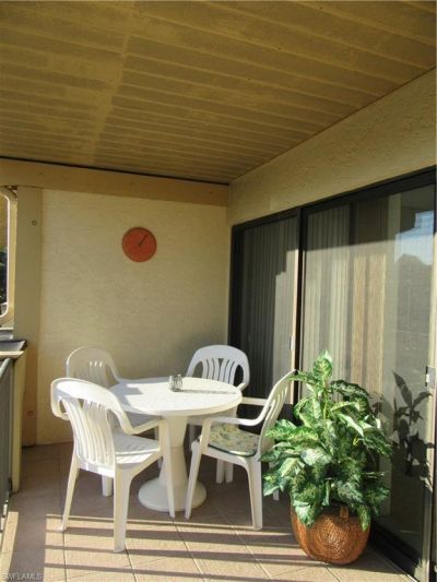 600 Neapolitan Way, Unit 211, Naples, FL 34103 Photo