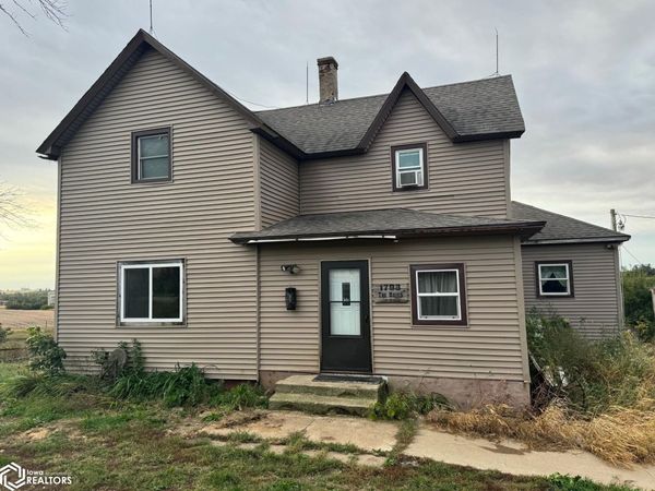 1708 370th St, Tama, IA 52339
