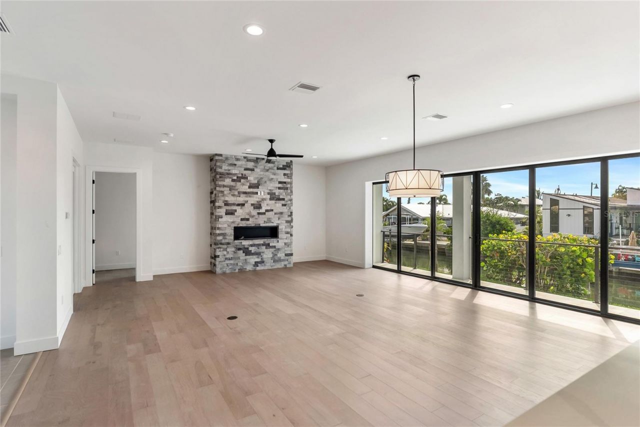 530 De Narvaez Drive, Longboat Key, FL 34228 Photo