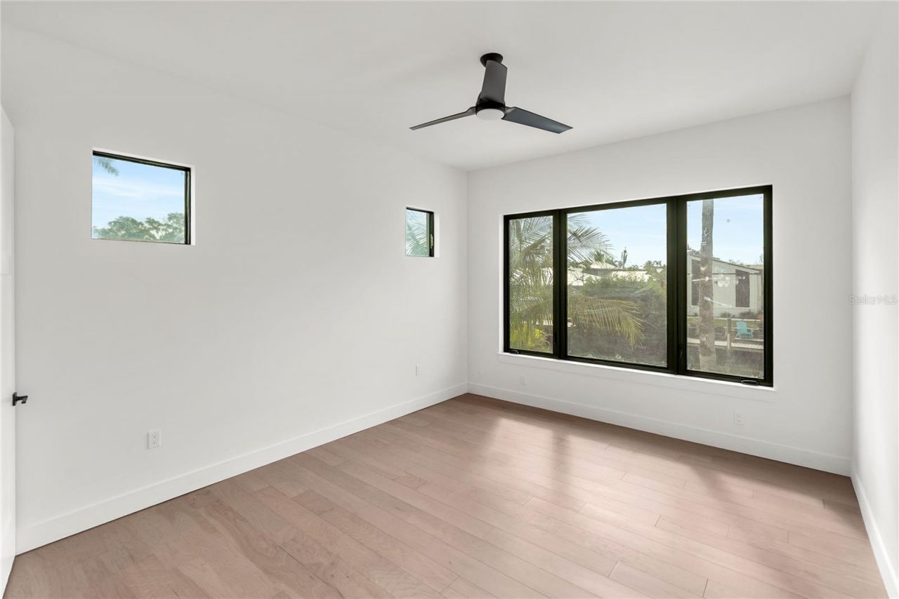 530 De Narvaez Drive, Longboat Key, FL 34228 Photo