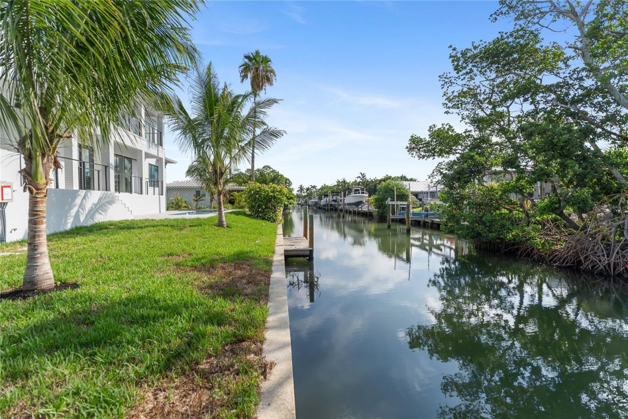 530 De Narvaez Drive, Longboat Key, FL 34228 Photo