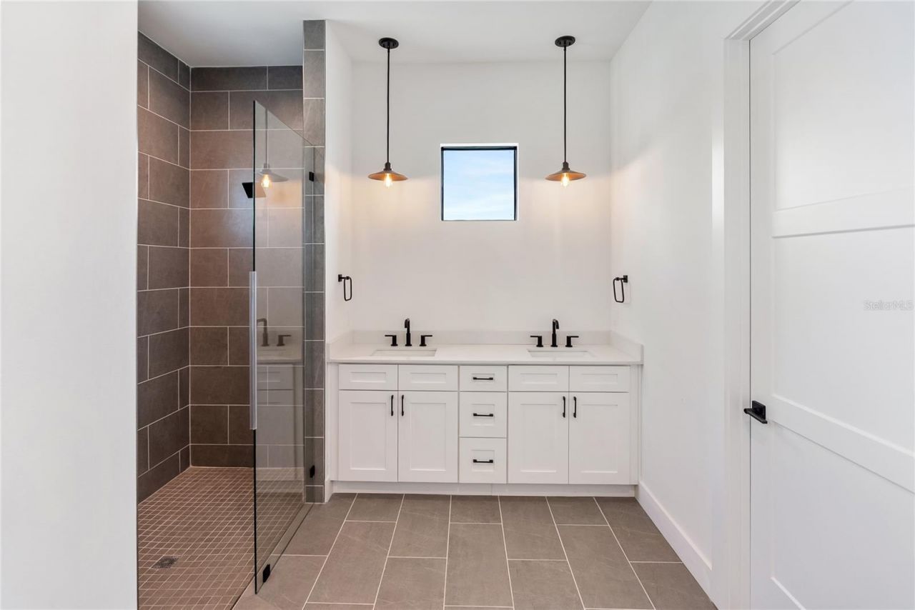 530 De Narvaez Drive, Longboat Key, FL 34228 Photo