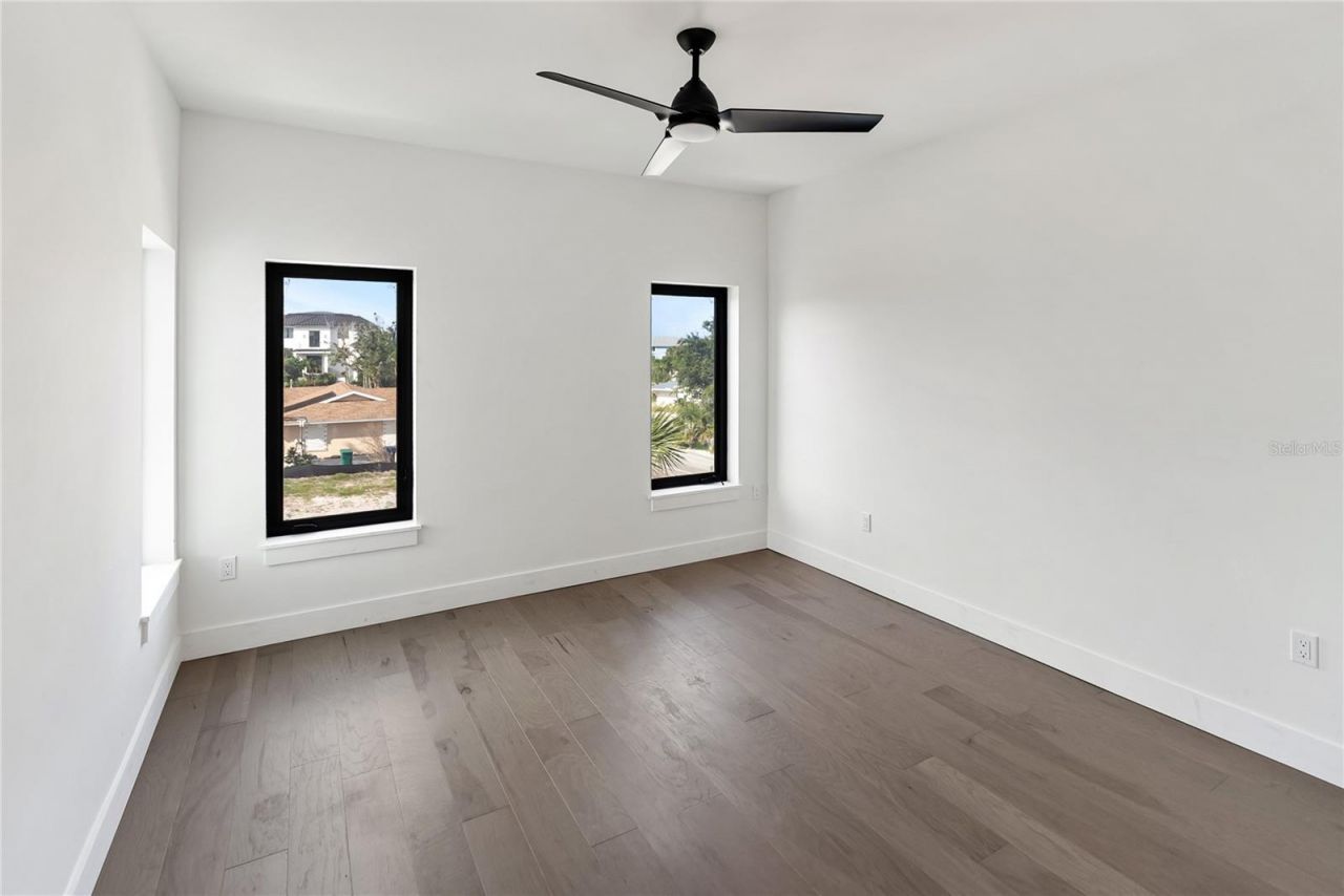 530 De Narvaez Drive, Longboat Key, FL 34228 Photo