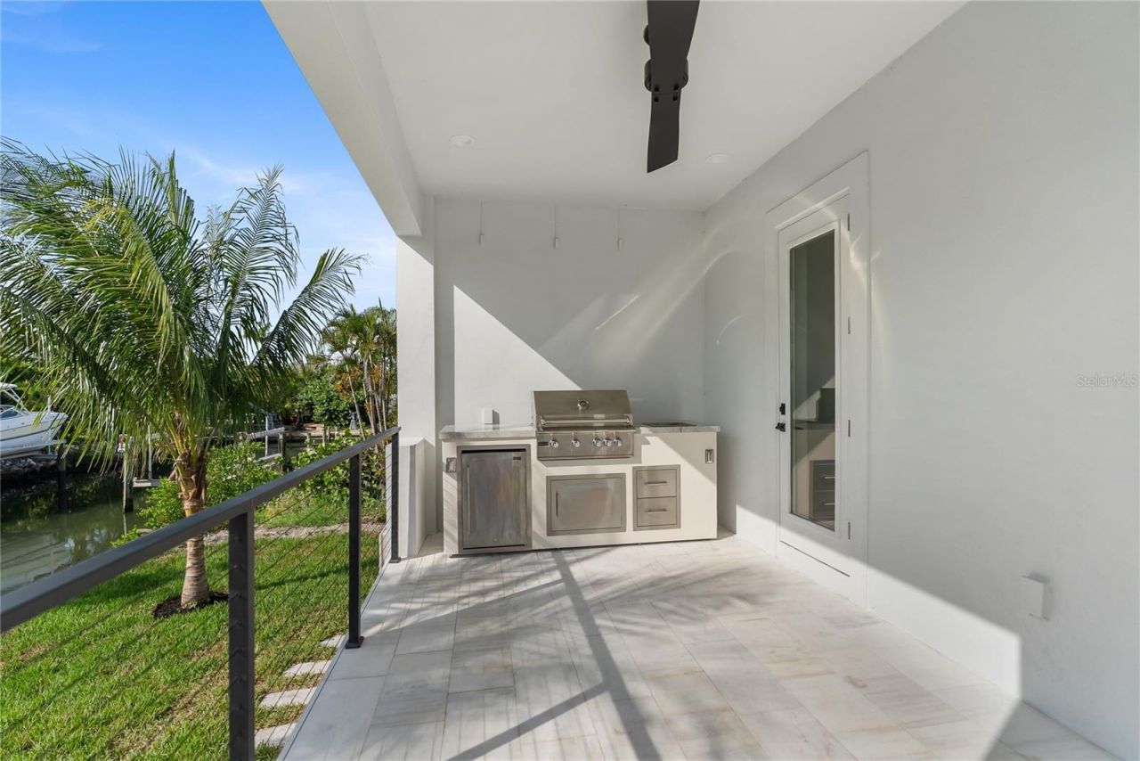 530 De Narvaez Drive, Longboat Key, FL 34228 Photo