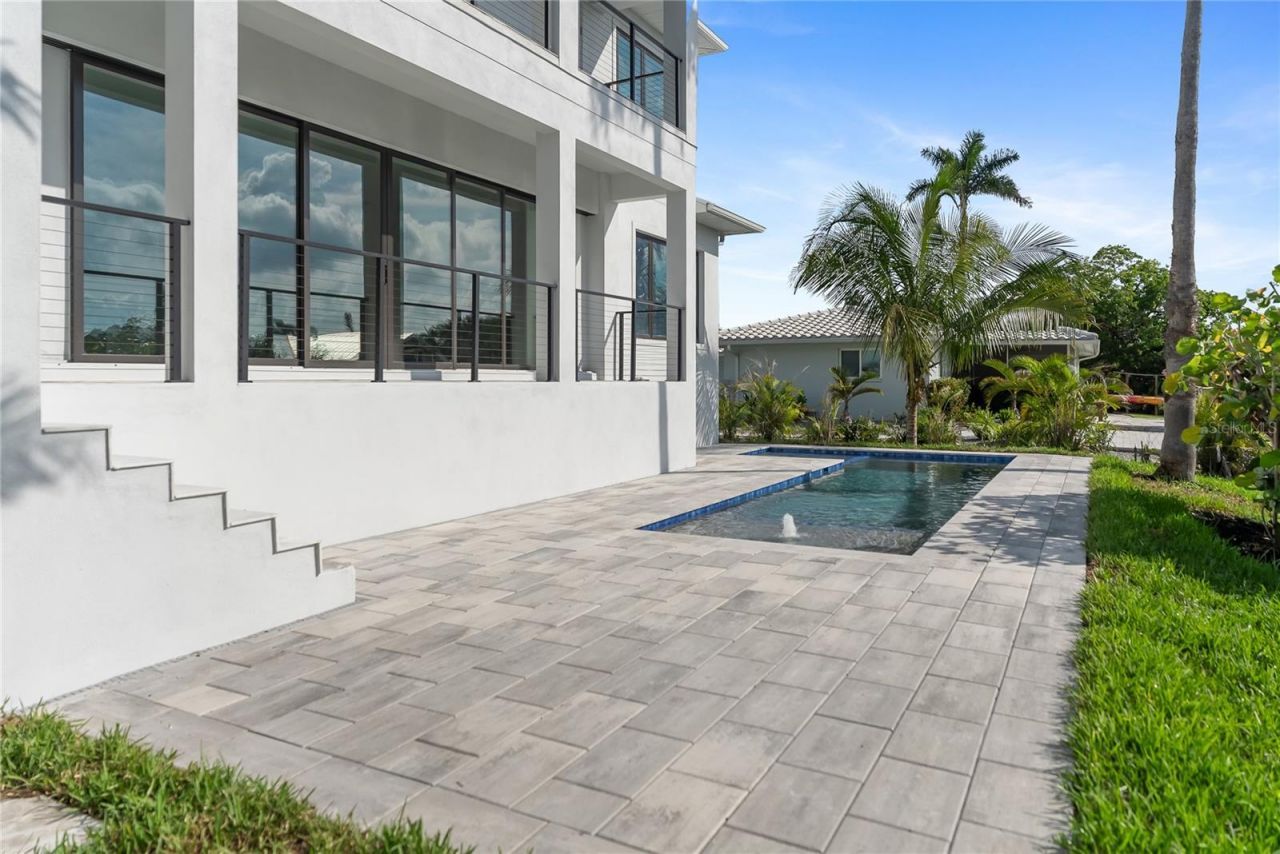530 De Narvaez Drive, Longboat Key, FL 34228 Photo