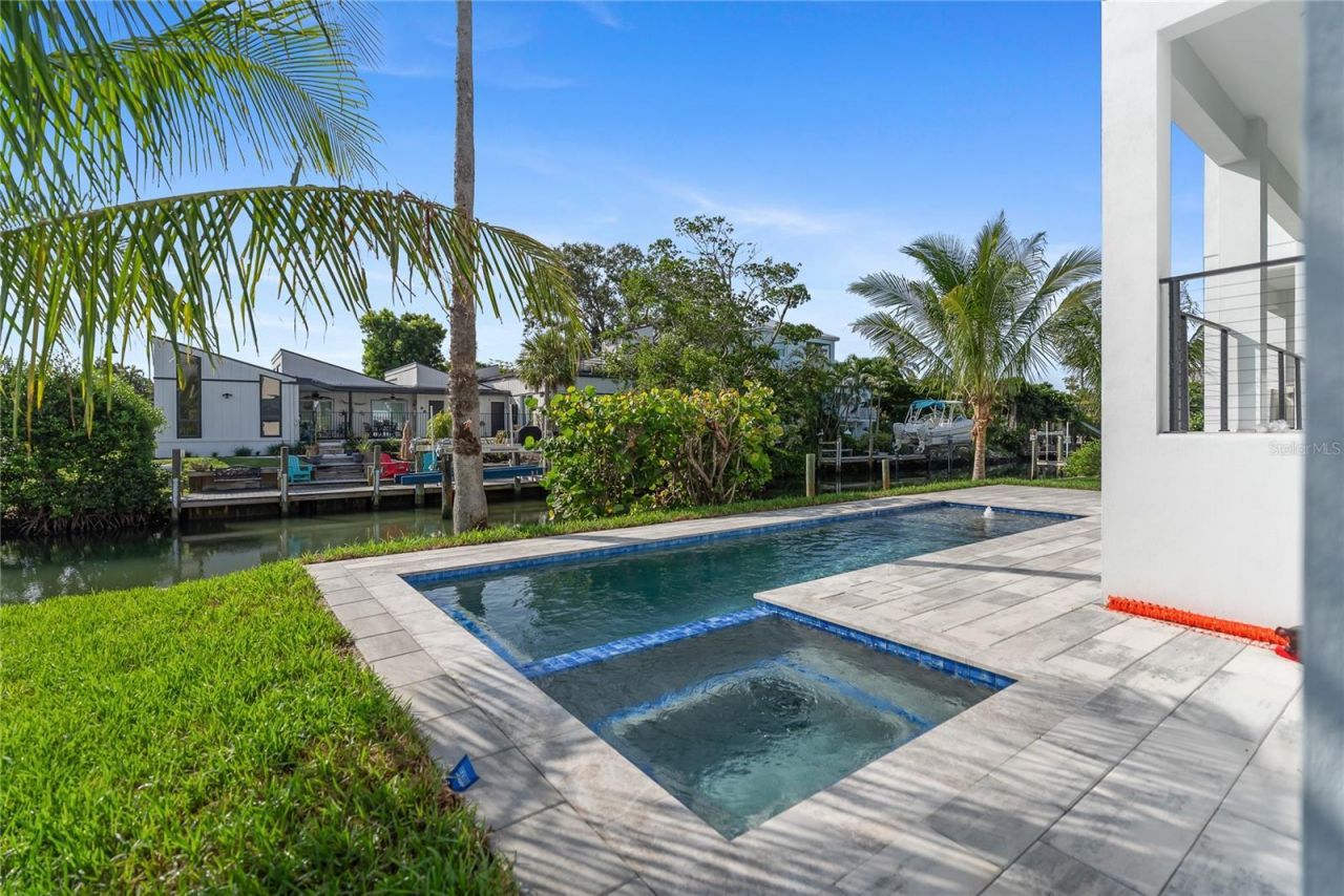530 De Narvaez Drive, Longboat Key, FL 34228 Photo