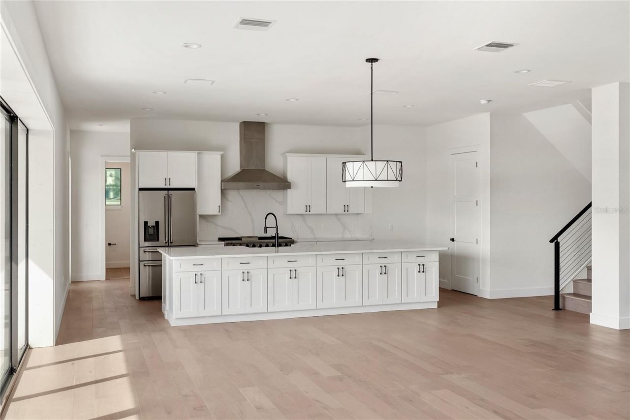 530 De Narvaez Drive, Longboat Key, FL 34228 Photo