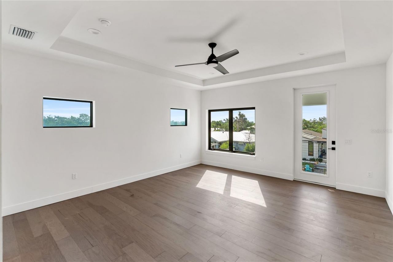 530 De Narvaez Drive, Longboat Key, FL 34228 Photo