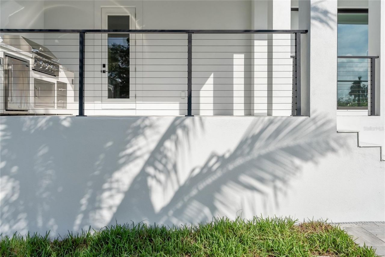 530 De Narvaez Drive, Longboat Key, FL 34228 Photo