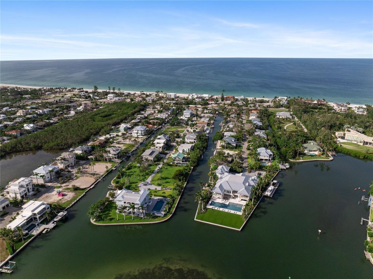 530 De Narvaez Drive, Longboat Key, FL 34228 Photo