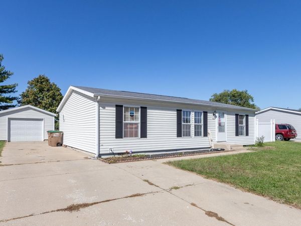 4620 Autumn Ridge Drive, Columbus, IN 47203