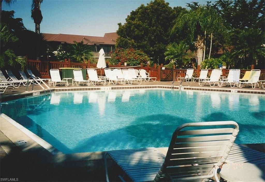 600 Neapolitan Way, Unit 147, Naples, FL 34103 Photo