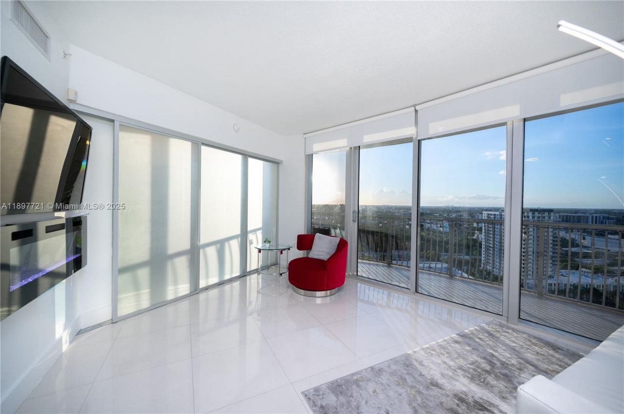 1750 N Bayshore Dr, Unit 2615, Miami, FL 33132 Photo