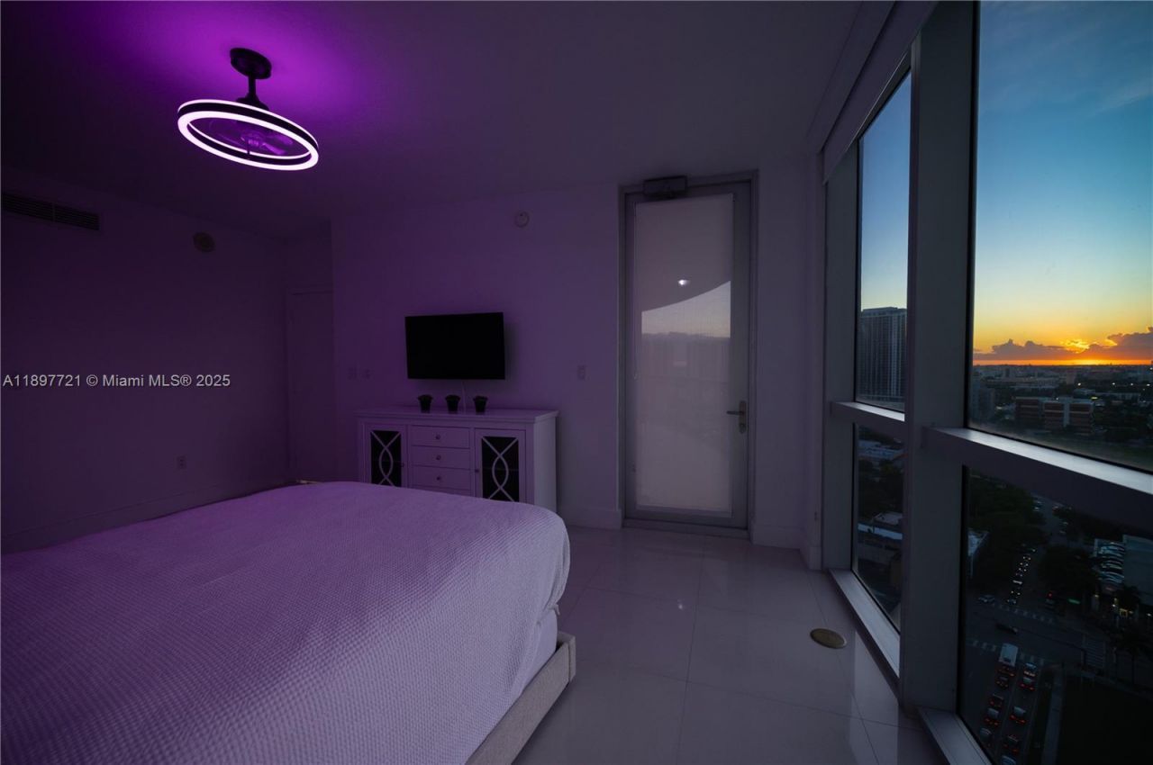 1750 N Bayshore Dr, Unit 2615, Miami, FL 33132 Photo