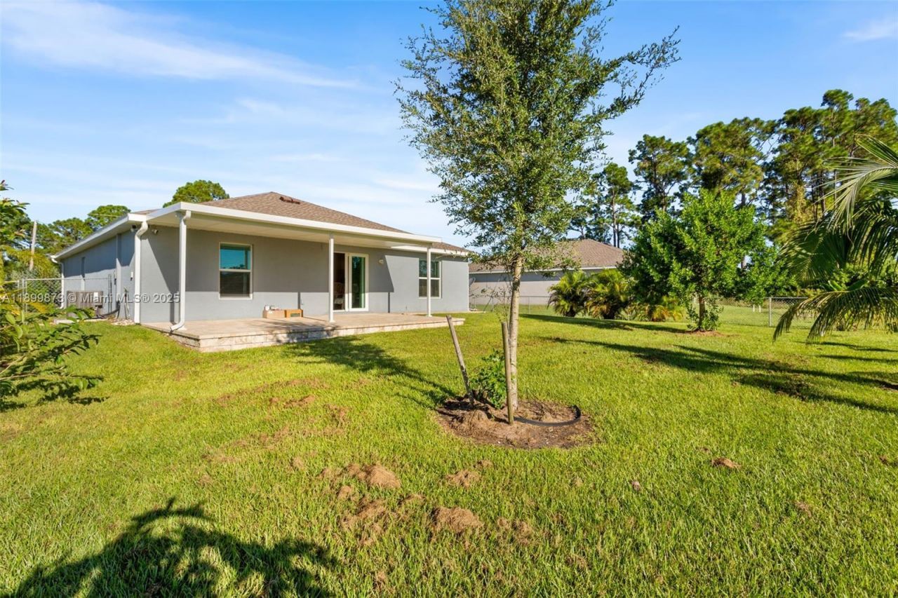 358 Pembroke St, Lehigh Acres, FL 33974 Photo