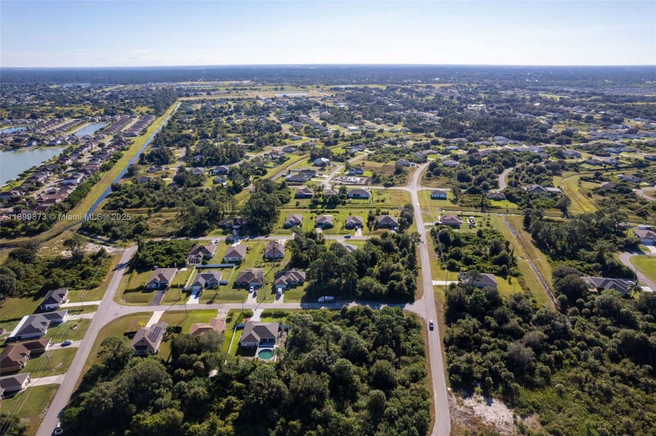 358 Pembroke St, Lehigh Acres, FL 33974 Photo